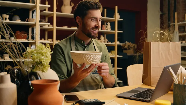 Étape 1 – Échange téléphonique pour comprendre l'activité de l'artisan