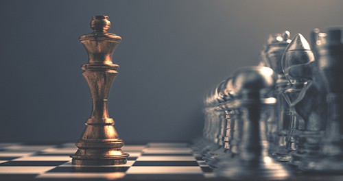 Jeux d'échecs avec un roi tout proche de ses adversaires